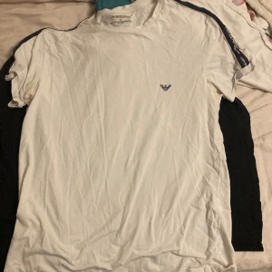 Armani - Storlek M Bra skick  Använd  ca 5 ggr 