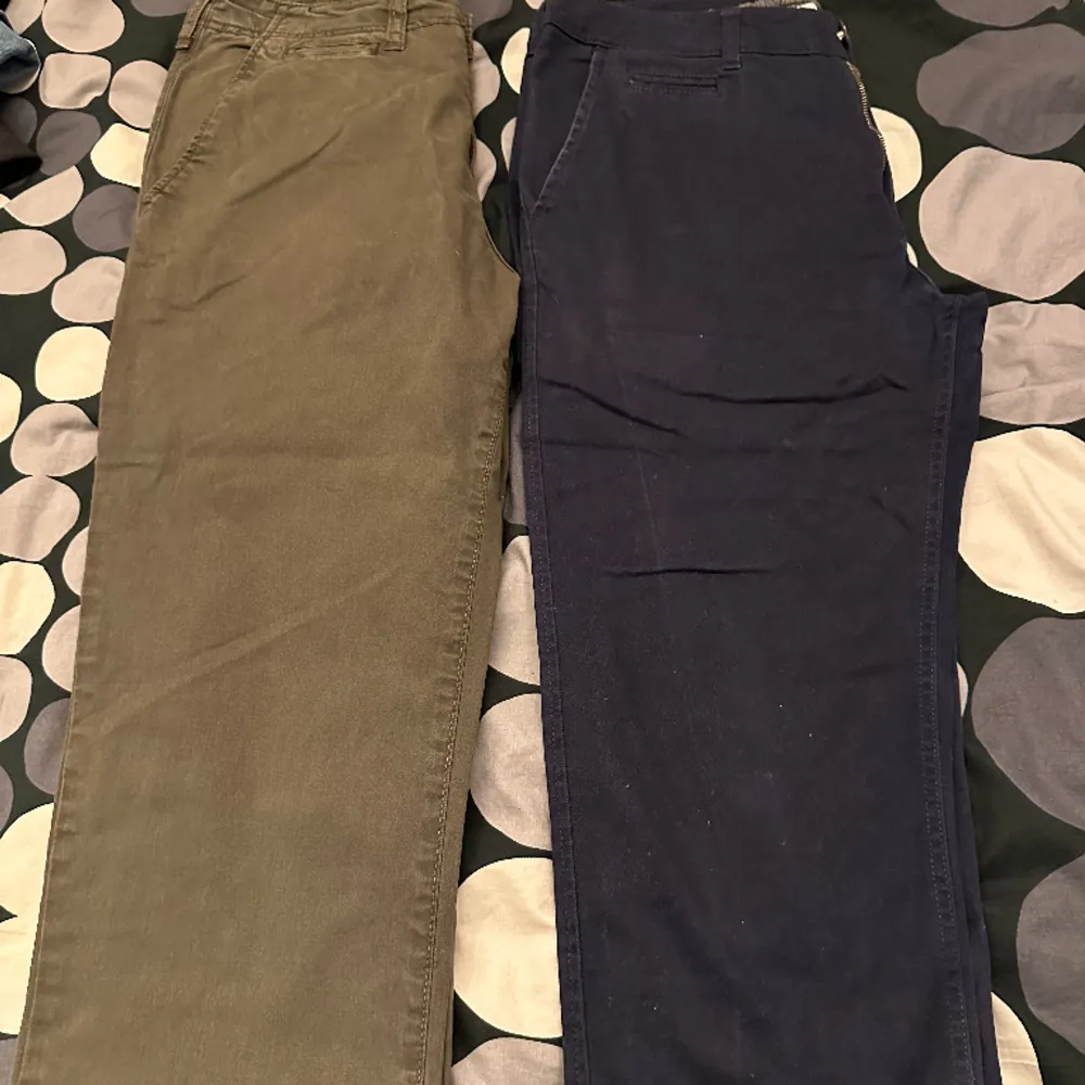 Har ingen nytta av de här två då säljer de här båda för 100 kr.. Jeans & Byxor.