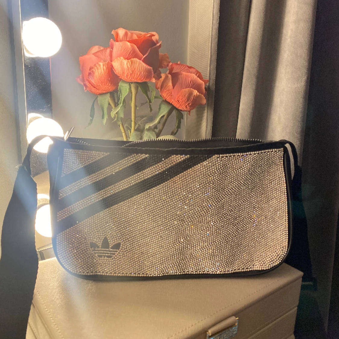 Axelremsväska, adidas  - 90