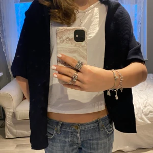 Trekvartärmad kofta - Trekvartärmad kofta från Lindex. Superfin och unik som passar till alla årstider!