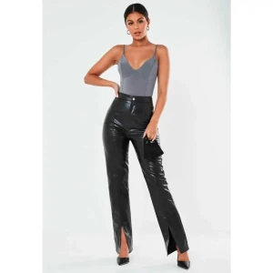 Bodysuit från Missguided - Grå body från Missguided Använd två gånger  Skriv för fler bilder🌸