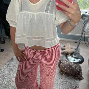 Blus - Lånad bild! Jättefin blus som knappt använts💗 storlek M men passar mig som är xs/s