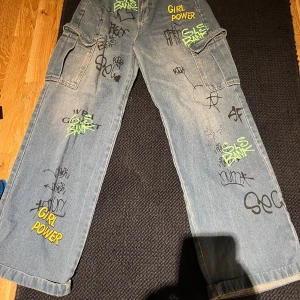 Byxor  - Strl 36  SHEIN jeans byxor 