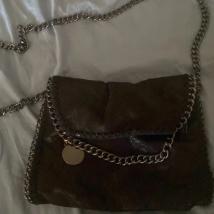 Tiamo väska  - Bra skick hör av er💞