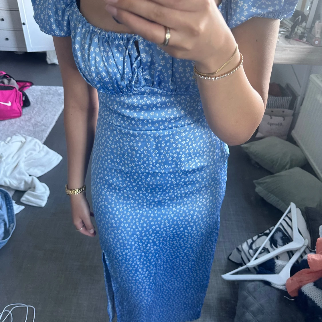 Blommig klänning  - 91