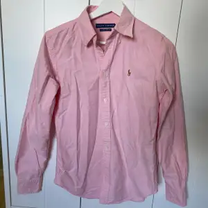 Polo Ralph Lauren rosa skjorta i str 6, super slim fit. 