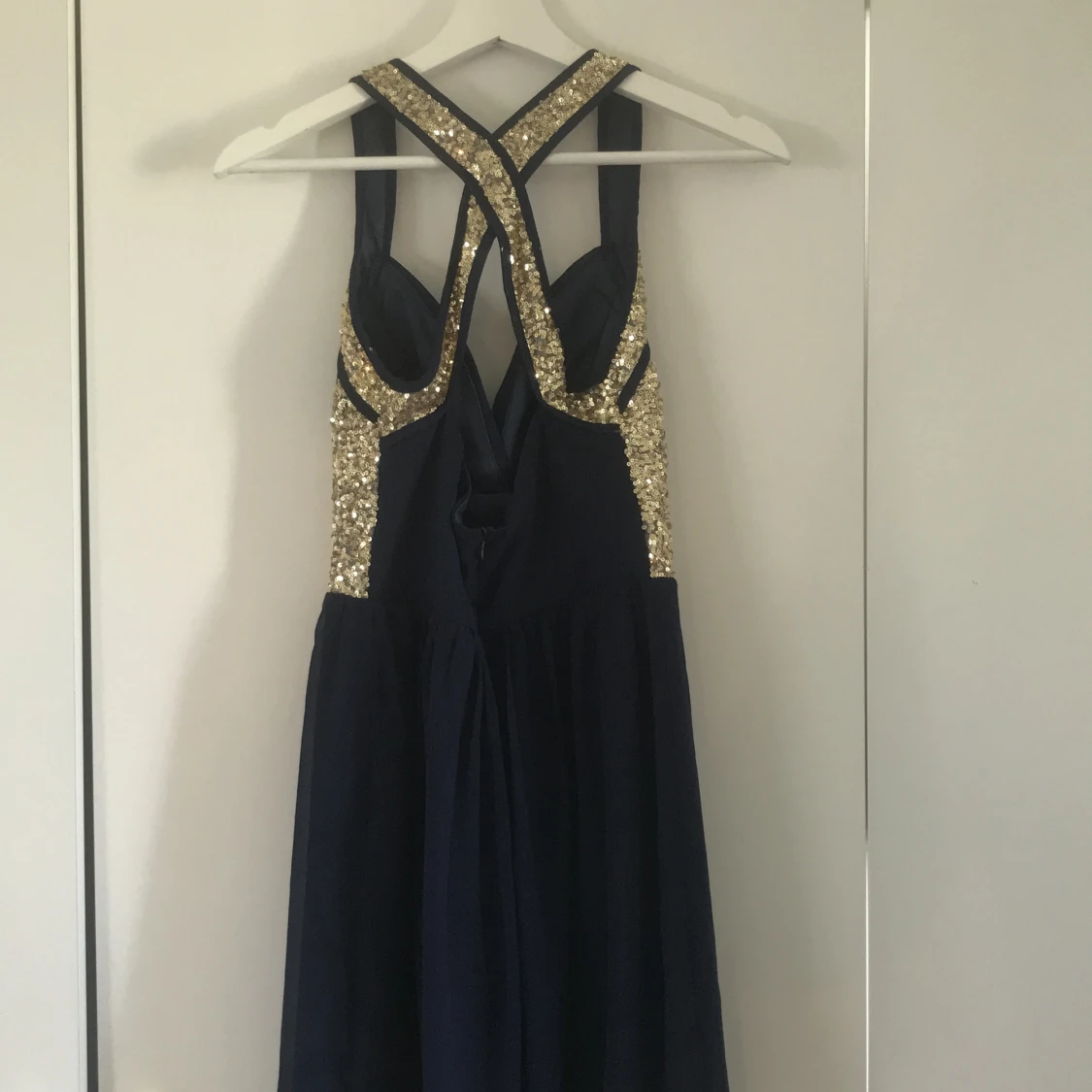 Oanvänd klänning - 91