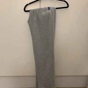 Hugo boss byxor  - Sköna mjukisbyxor Hugo Boss