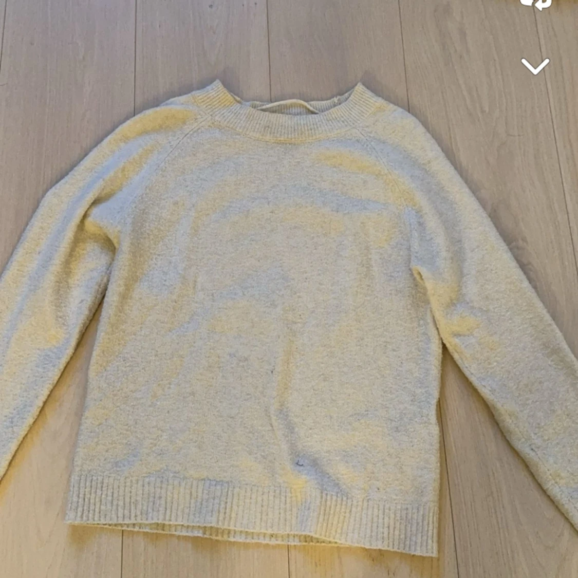 Beige stickad tröja - 91