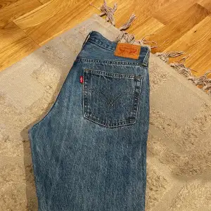 Levis jeans, använda ett få tal gånger men super snygga! ☺️ 