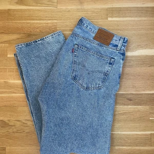 Levis 50’s straight - Levis 50’s straight i storlek 36/32, mycket bra skick, behövs ingen närmare presentation! 