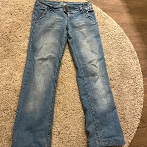 Jeans - Så coola jeans!! 