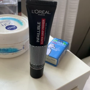 Använt 1 gång  - Bra skick den är jätte bra men har köpt en ny primer orginalpris 200