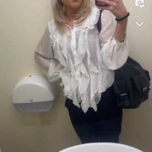 Zara blus - En blus från zara i storlek S