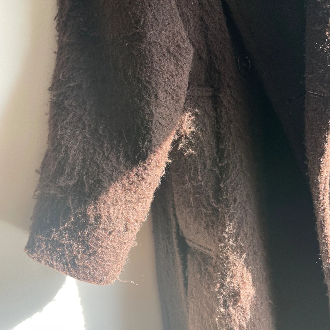 Oversized kappa i ullblandning från Weekday  - 91