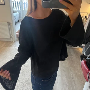 Skön tröja  - Så skön tröja från H&M som aldrig kommit till användning. Storlek M✨