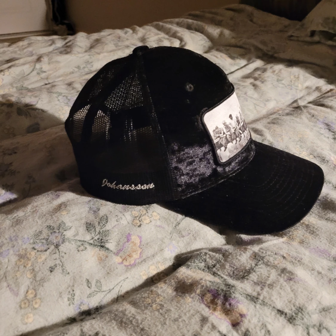 Velvetkeps. Byter gärna! - 91