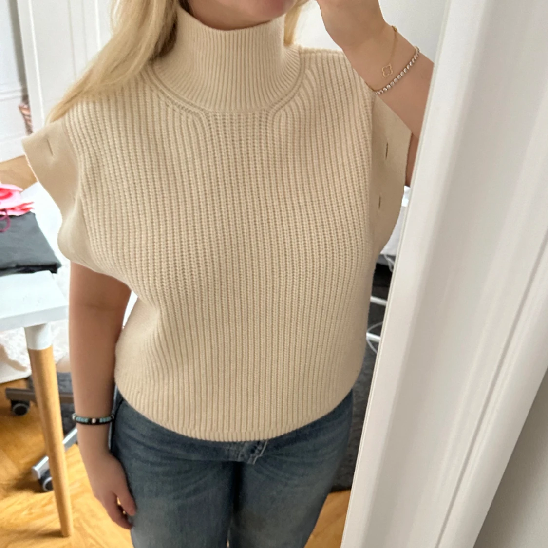 Tröja med avtagbara armar - 90