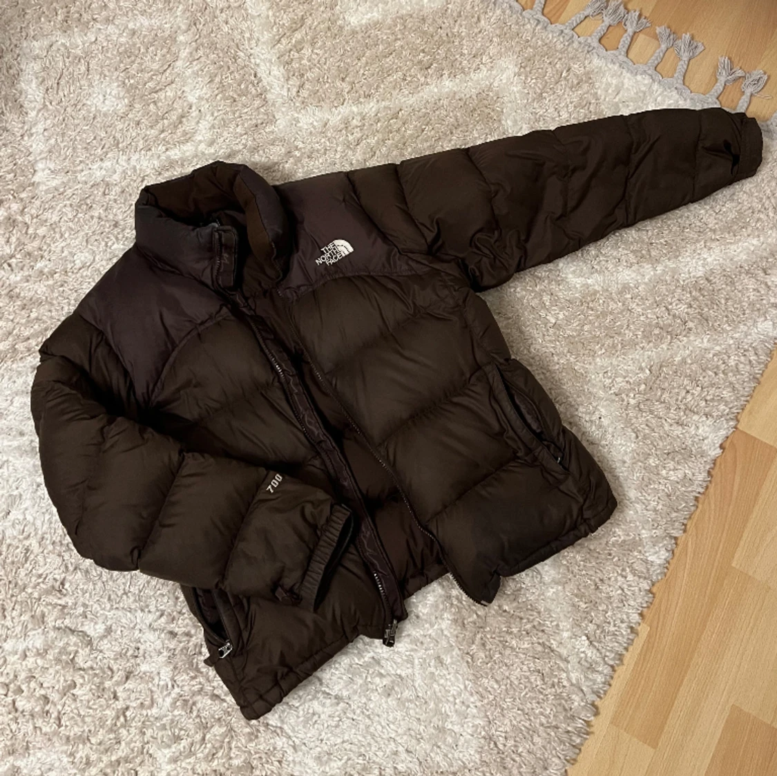 The North Face - Brown Puffer Jacket - 90