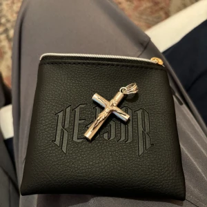 Cordell kors  - Cordell kors, äkta silver från kejsar.se Korset väger 10g 