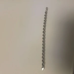 Armband äkta  - Äkta armband mått:20cm