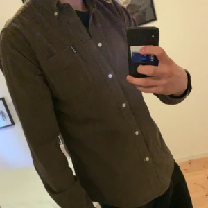 Barbour skjorta  - Skön barbour skjorta i bra skick. Använd ett antal gånger. Skick 7/10