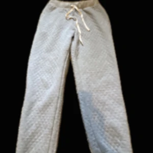 Intimissimi  - Gullig och fin mjukisset från intimissimi som inte säljs längre☺️ använt får gånger och har blivit för liten på mig därför säljer jag den❤️