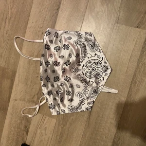 Topp - ”Bandana topp” från new yorker. 