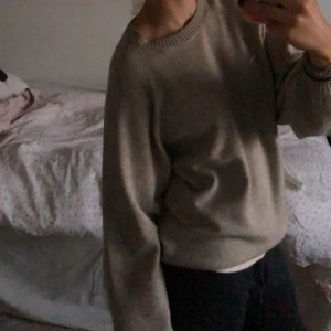 Stickad tröja - Från ginatricot, bra skick 🎀