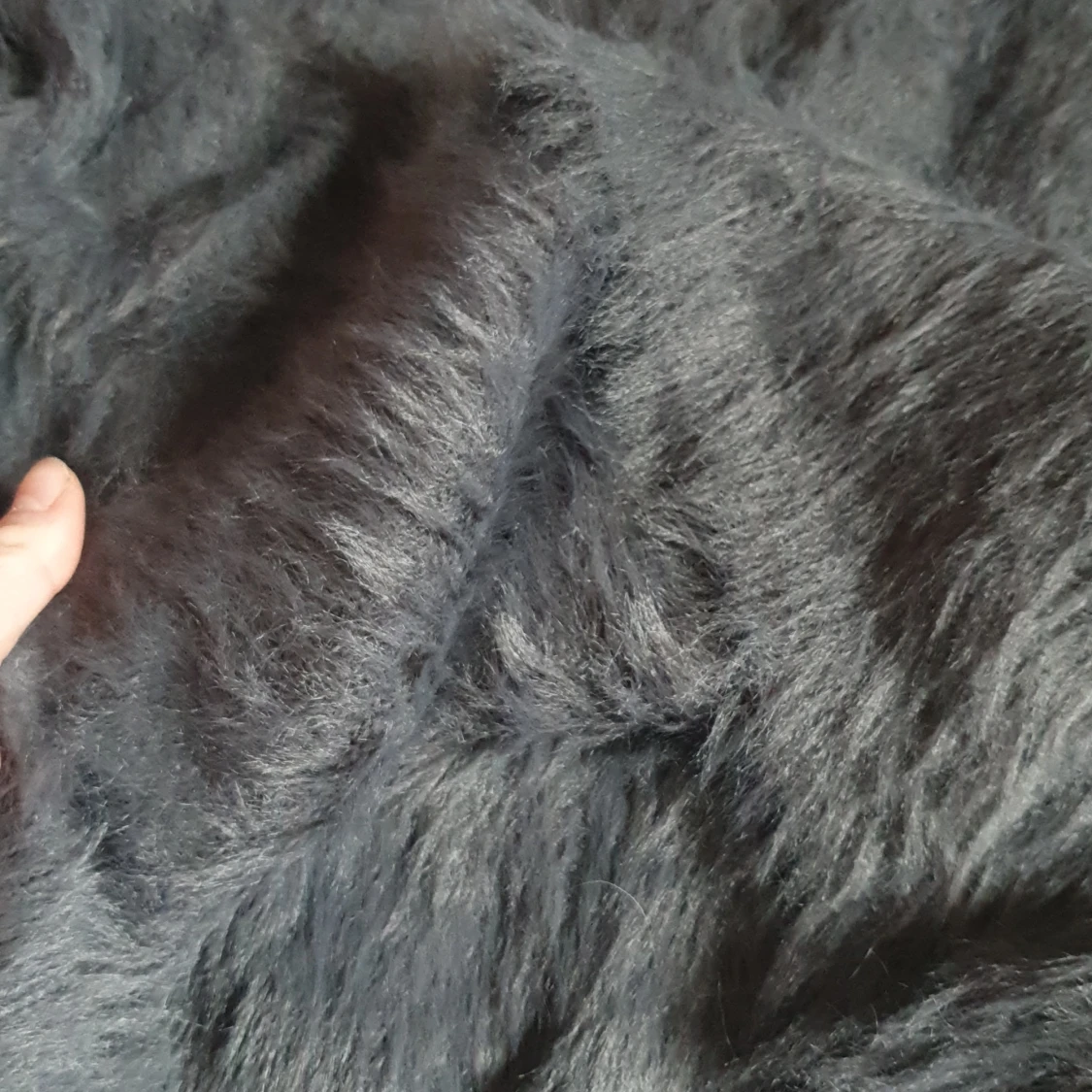 Fin fluffig långarmad  - 90