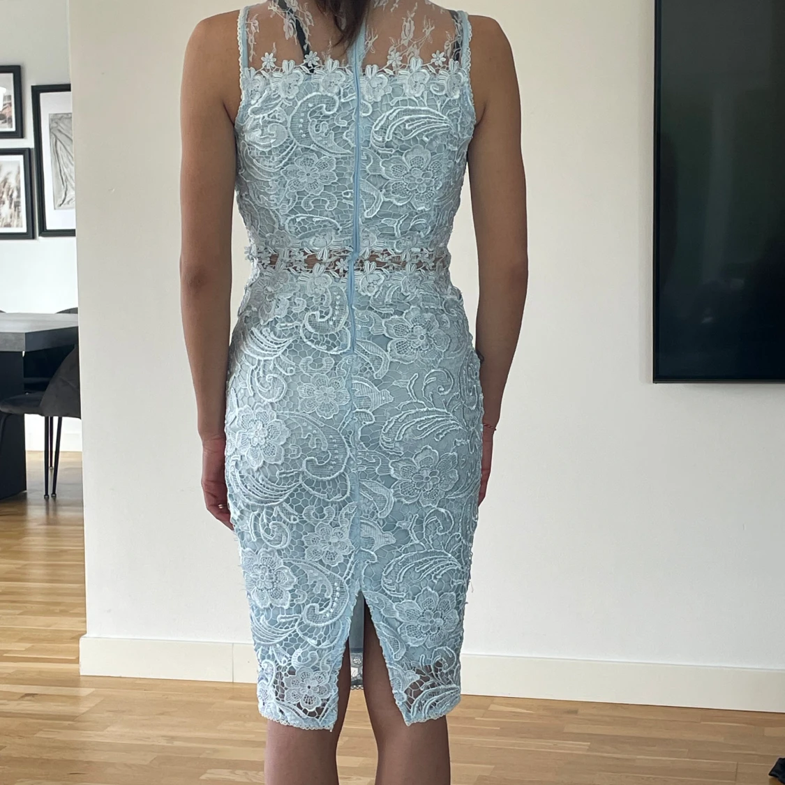 Ljusblå klänning  - 90