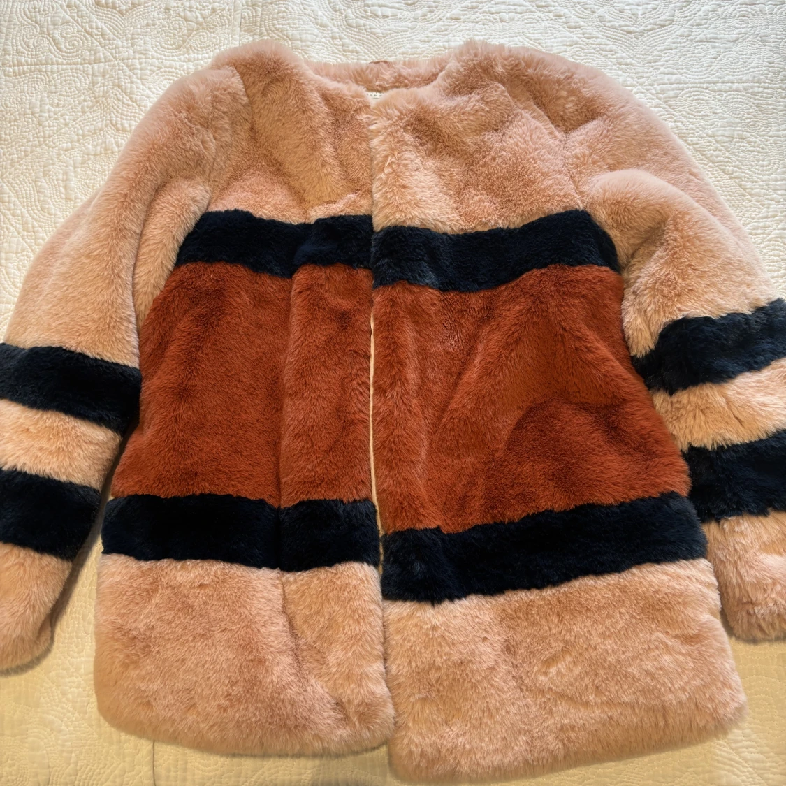 Fuskpäls i fint skick