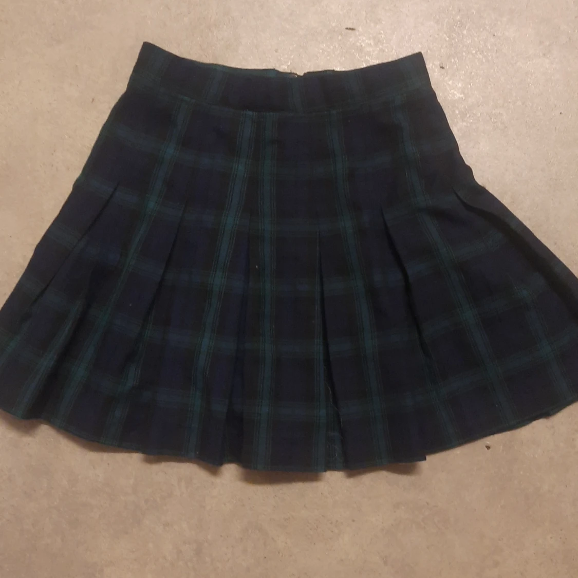 Veckad schoolgirl kjol h&m