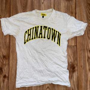 Väldigt nice T-shirt från chinatown market
