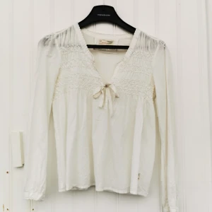 Odd Molly blus  - Bomullsblus från Odd Molly. Oanvänd. 