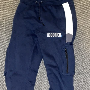 Hoodrich byxor  - Hoodrich byxor nästan helt nya använda Max 5 gånger ingen tänken på användning