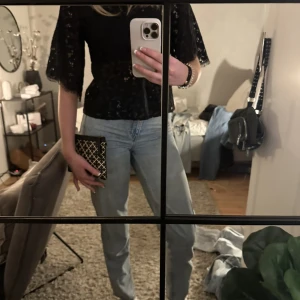 Jeans Weekday - Säljer dessa superfina jeans ifrån weekday, i modell lash. W 26, L 32. Nyskick. 💓hör av er vid intresse eller frågor!