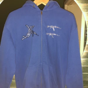 One of One hoodie - Riktigt skön one of one hoodie, säljs ej längre pga limited edition vara. 