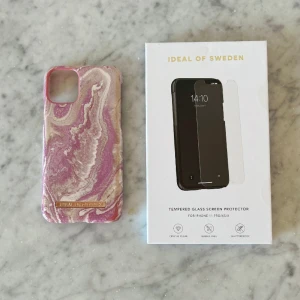 Mobilskal & skärmskydd Iphone 11 pro - Köps endast tillsammans  Helt oöppnat skärmskydd som passar till Iphone 11PRO/XS/X från iDeal of Sweden Nypris:200kr  Använt mobilskal till iphone 11Pro från iDeal of Sweden Nypris: 299kr   Kan mötas i Göteborg centrum  