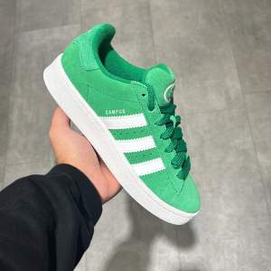 Adidas campus 00s grön/vit  Helt nya Storlek: 38 & 38,5 