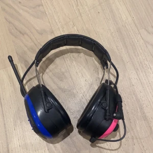 Peltor  - Bra skick använd fåtal gånger