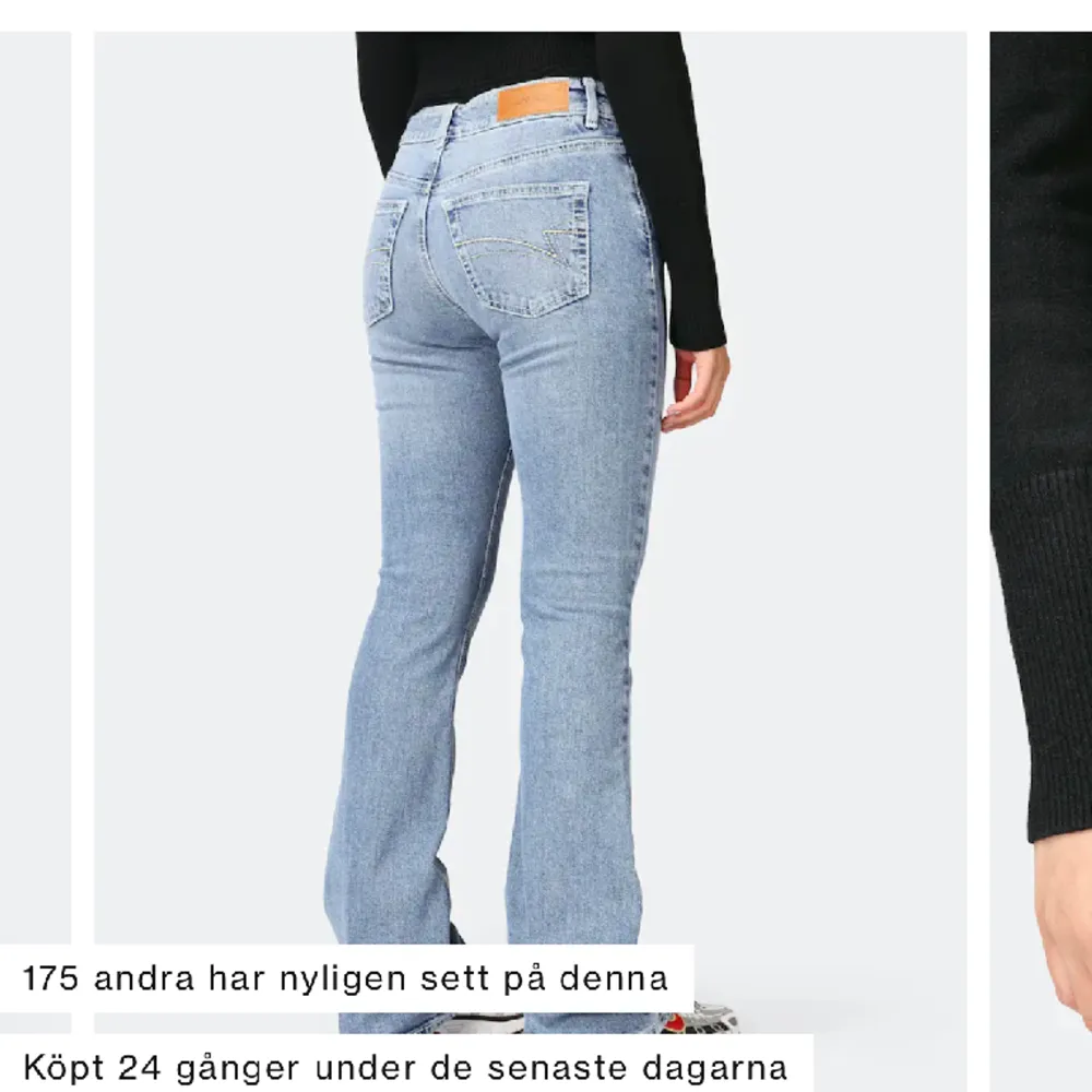 Klippta så de passar 1,60 i längden🩵 Använda fåtal gånger🩵. Jeans & Byxor.