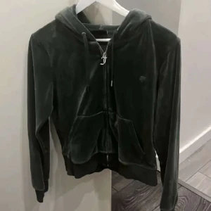 Juicy couture kofta - Juicy couture kofta som ej kommer till användning, bra skick!👌💕