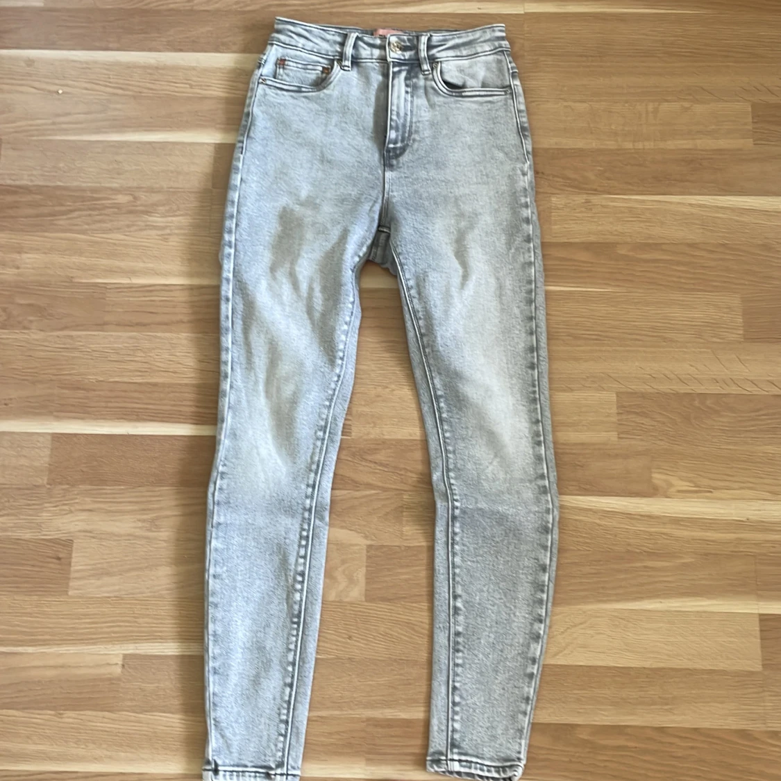 Light grey high rise jeans 