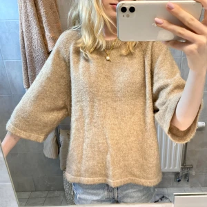 Trekvartsärmad tröja - Superfin trekvartsärmad tröja som ej kommer till användning! Perfekt nu till hösten ❤️‍🔥