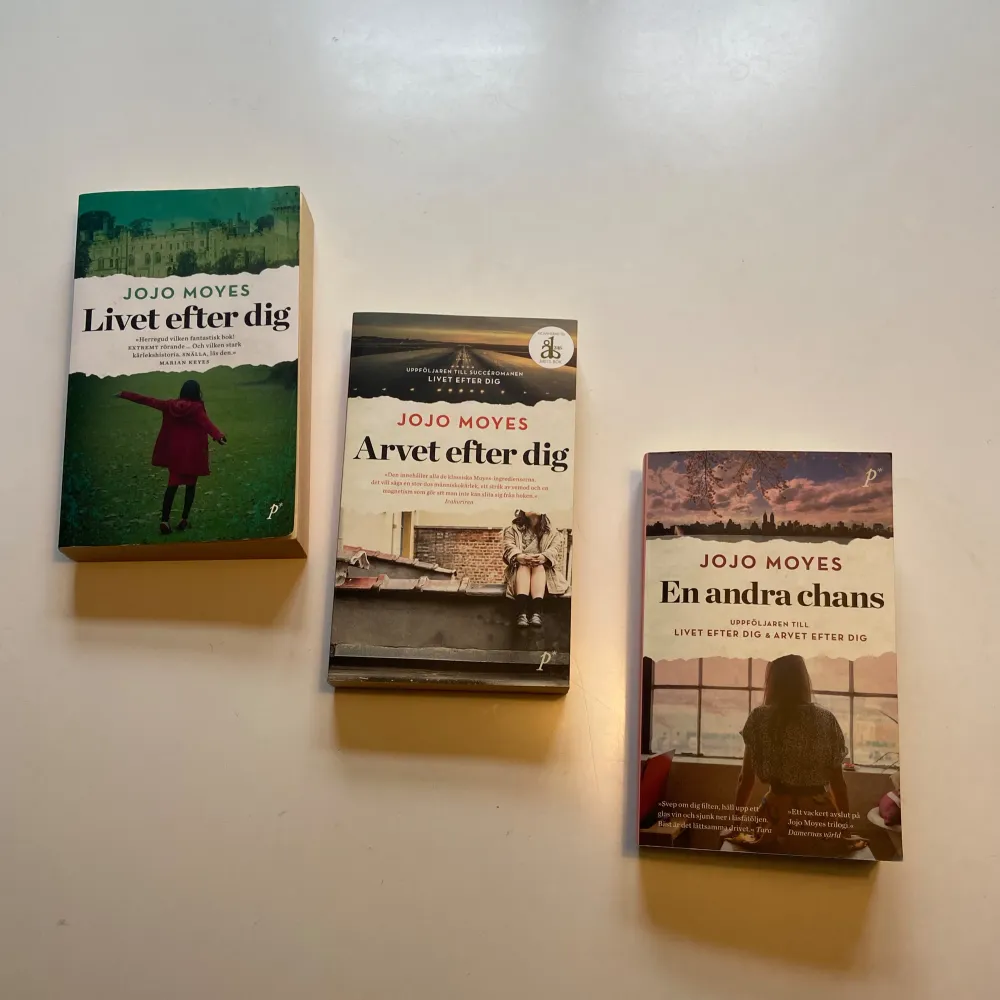 Den hyllade boktrilogin ”Livet efter dig” skriven av Jojo Moyes. Böckerna är i bra skick! . Böcker.
