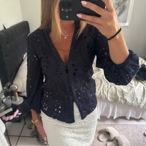 Blus  - Marinblå blus storlek M❤️