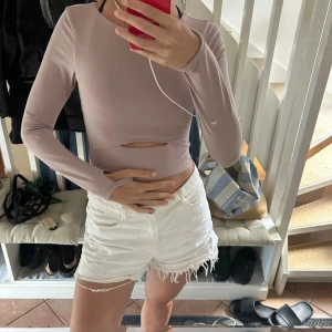 Adnola träningstopp - Adnola träningströja med ilägg