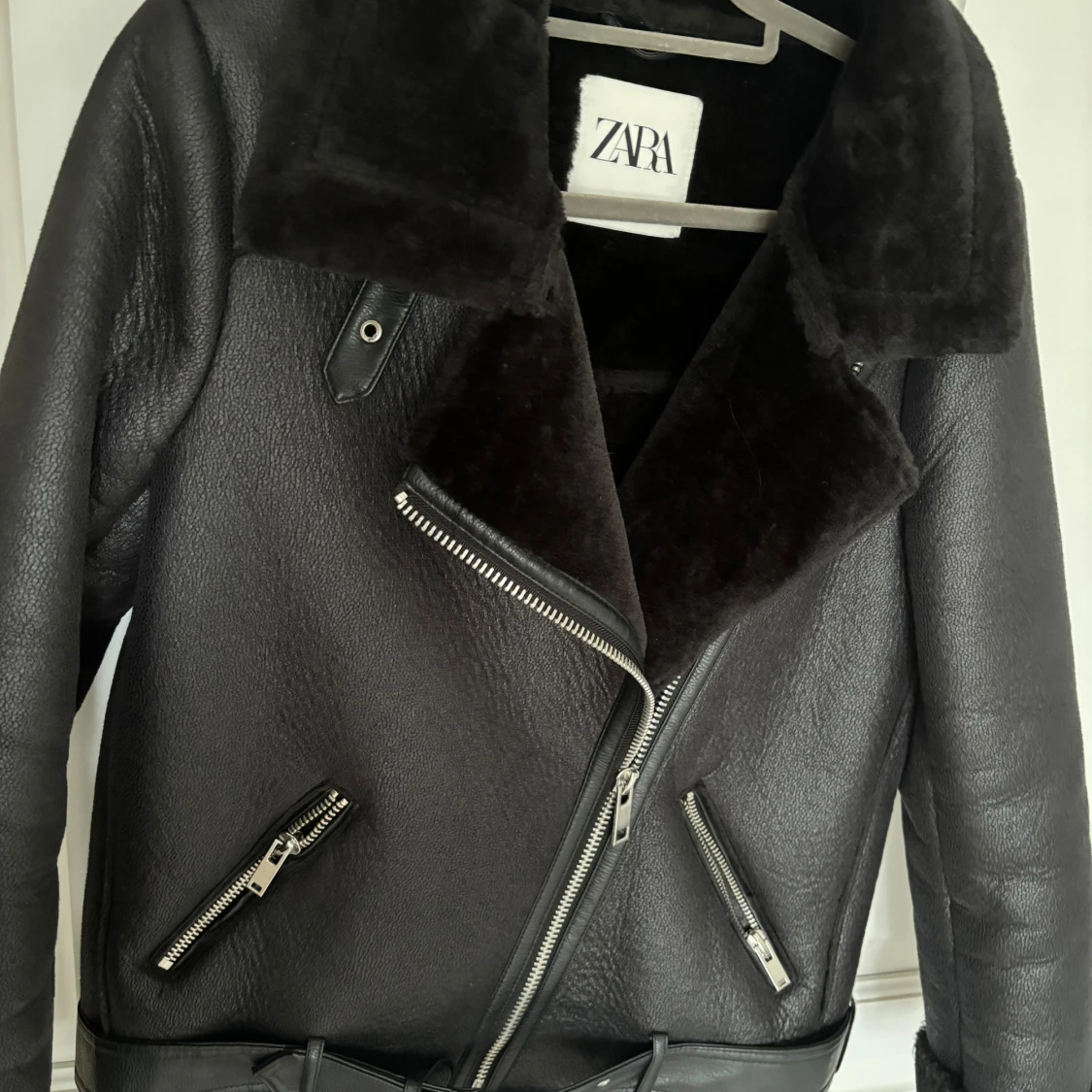 Fodrad skinnjacka - 90