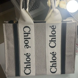 Chloe väska  - Aldrig använd, axelband medföljer 